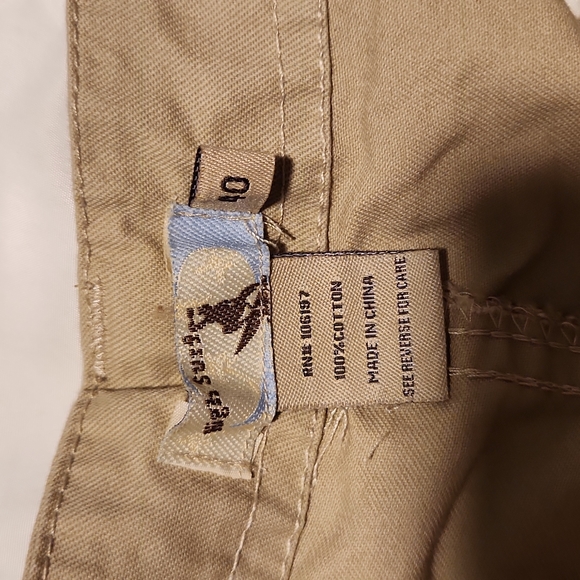 Cargo Shorts - Picture 2 of 3